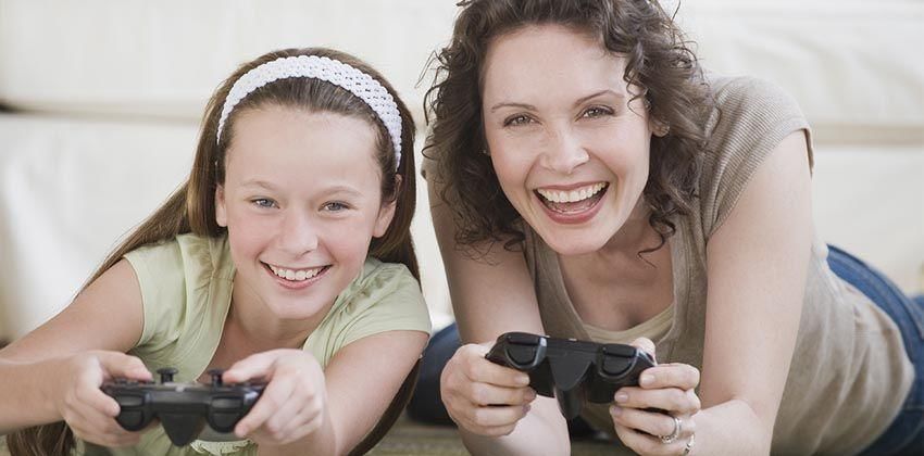 Mama dan Anak dapat bermain game bersama