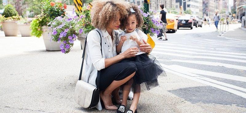 Mama dan anak perempuan